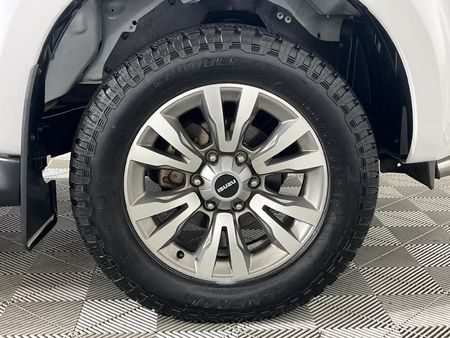 2020-Isuzu-D-Max-300-LX-Double-Cab_5