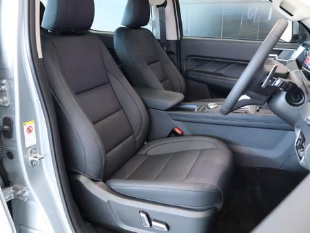 2025-GWM-P-Series-P300-24TD-LT-4x4-Double-Cab-Auto_18