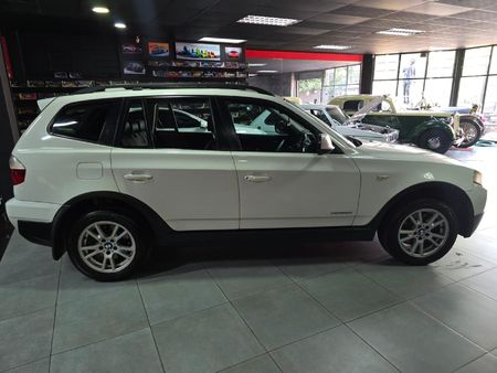 2010-BMW-X3-BMW-X3-20D-Auto_15