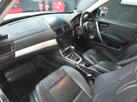 2010-BMW-X3-BMW-X3-20D-Auto_19