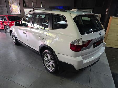 2010-BMW-X3-BMW-X3-20D-Auto_21