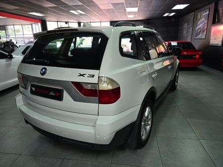 2010-BMW-X3-BMW-X3-20D-Auto_5