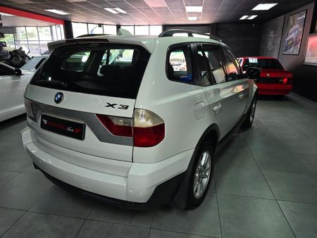 2010-BMW-X3-BMW-X3-20D-Auto_6