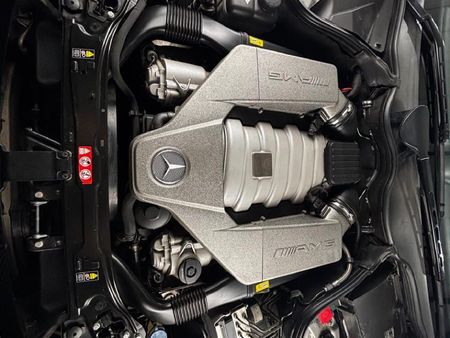 2008-Mercedes-AMG-CLK-63-AMG-Coupe_12