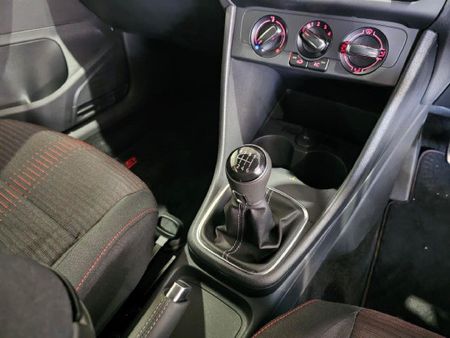 2024-Volkswagen-Polo-Vivo-10-TSI-GT-5-dr_14