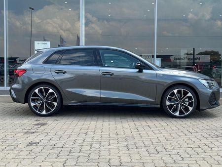 2025-Audi-A3-Sportback-35-TFSI-Black-Edition-Auto_10