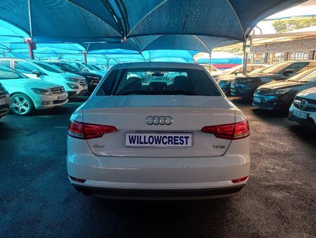 2017-Audi-A4-14-TFSI-Auto_6