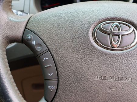 2011-Toyota-Fortuner-30-D-4D-Raised-Body-Auto_15