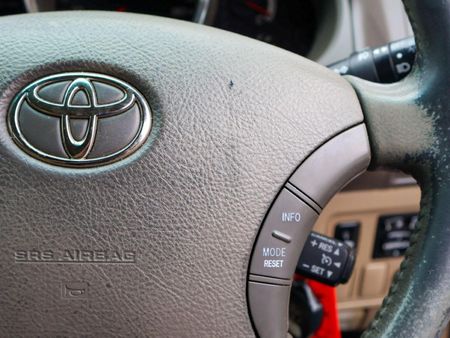2011-Toyota-Fortuner-30-D-4D-Raised-Body-Auto_20