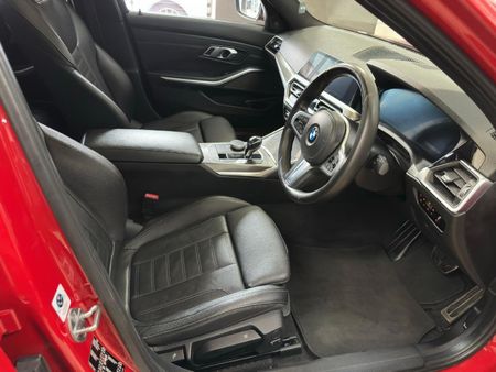 2020-BMW-3-Series-330is-Edition_9