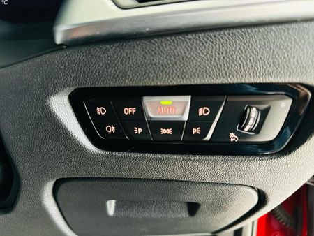 2020-BMW-3-Series-330is-Edition_15