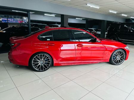 2020-BMW-3-Series-330is-Edition_4