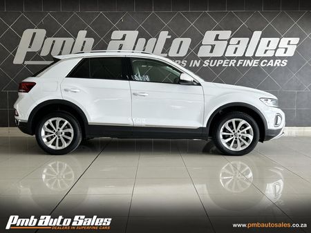 2022-Volkswagen-T-Roc-14-TSI-Design-Auto_2