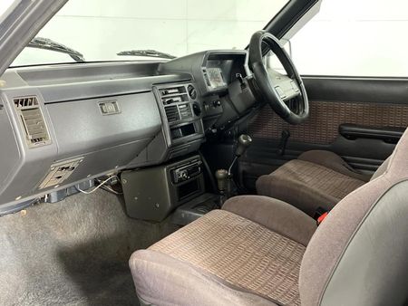 1992-Ford-Courier-3000-4x4-Leisure-Double-Cab_6
