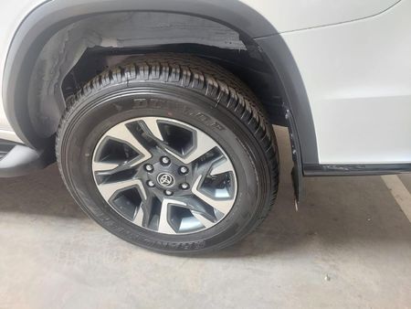 2025-Toyota-Fortuner-24-GD-6-4x4-Auto_4