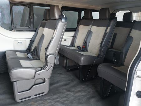2022-Toyota-Quantum-28-GL-11-seat_6