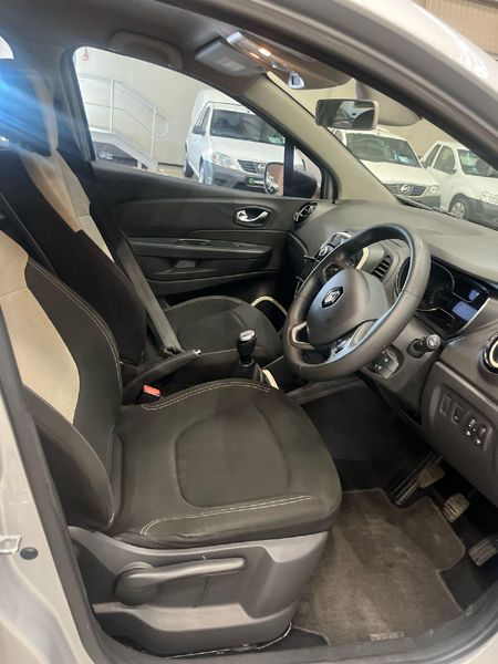 2019-Renault-Captur-900T-Dynamique-66kW_10