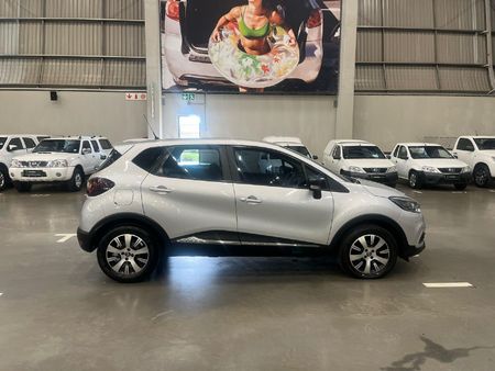 2019-Renault-Captur-900T-Dynamique-66kW_11