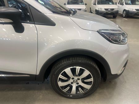 2019-Renault-Captur-900T-Dynamique-66kW_12