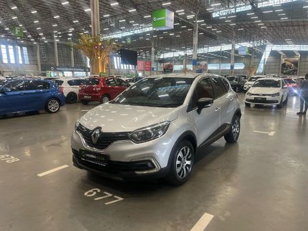 2019-Renault-Captur-900T-Dynamique-66kW_6