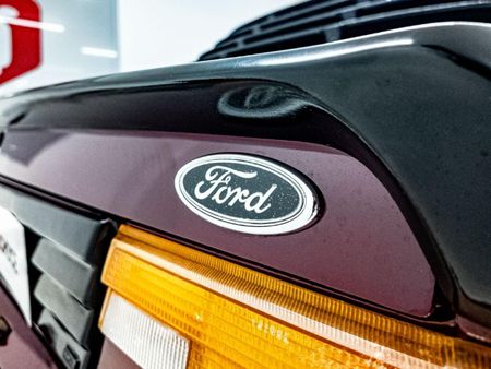 1983-Ford-Cortina-XR6_9