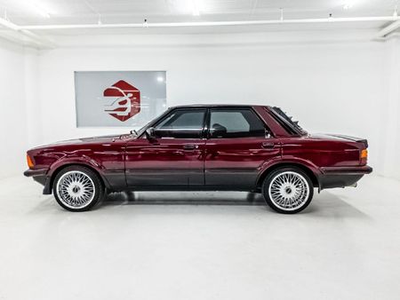 1983-Ford-Cortina-XR6_4