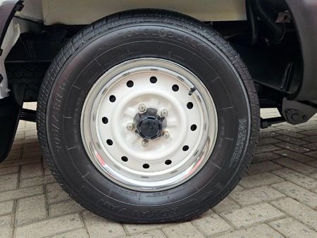 1988-Toyota-Hilux-2200-SRX-Single-Cab_15