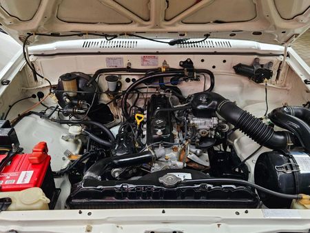 1988-Toyota-Hilux-2200-SRX-Single-Cab_17