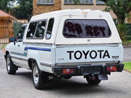 1988-Toyota-Hilux-2200-SRX-Single-Cab_1