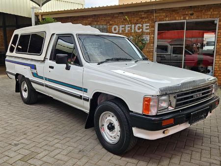 1988-Toyota-Hilux-2200-SRX-Single-Cab_2
