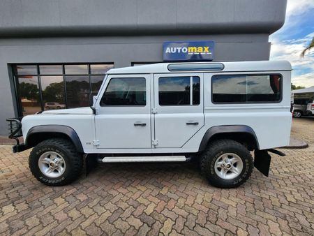 1989-Land-Rover-Defender-110-Cup-V8-Station-Wagon_2