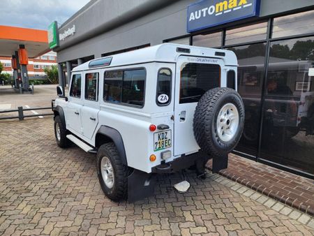 1989-Land-Rover-Defender-110-Cup-V8-Station-Wagon_3