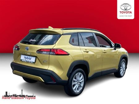 2025-Toyota-Corolla-Cross-18-XS-Hybrid_3