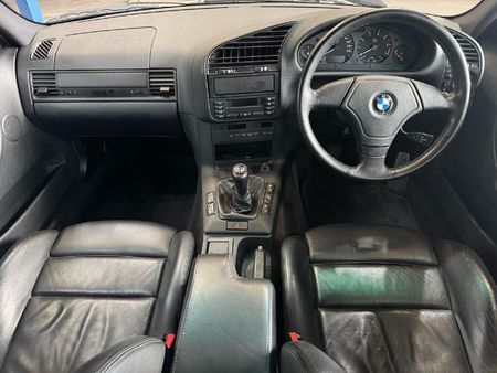 1997-BMW-3-Series-318i-Motorsport_3
