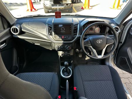 2026-Toyota-Vitz-10-XR_9