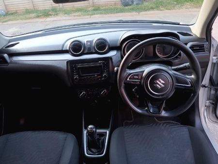 2021-Suzuki-Swift-12-GLX_11