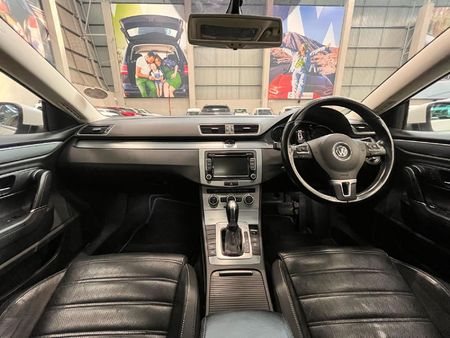 2014-Volkswagen-CC-20-TSI-Auto-155kW_9