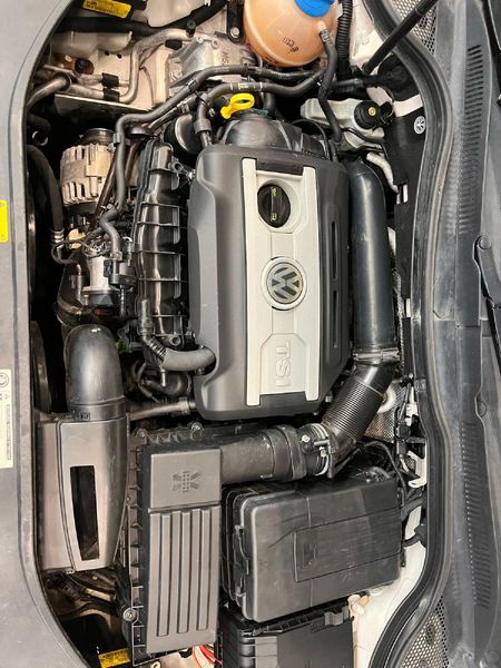 2014-Volkswagen-CC-20-TSI-Auto-155kW_15