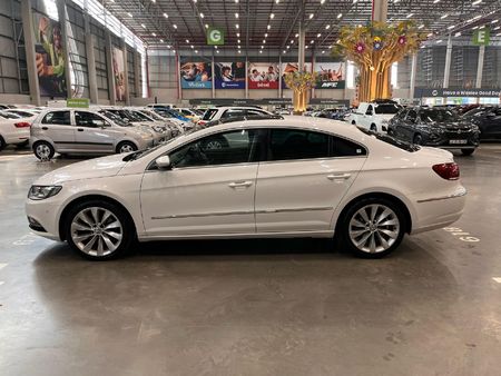 2014-Volkswagen-CC-20-TSI-Auto-155kW_5