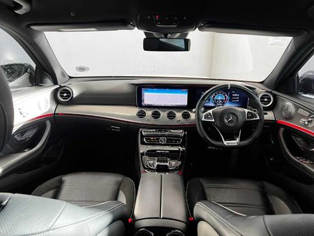 2018-Mercedes-AMG-E-Class-E63-S-AMG-4Matic_11