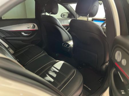 2018-Mercedes-AMG-E-Class-E63-S-AMG-4Matic_17