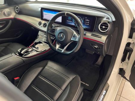 2018-Mercedes-AMG-E-Class-E63-S-AMG-4Matic_19