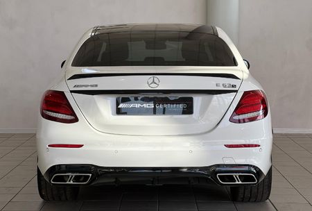 2018-Mercedes-AMG-E-Class-E63-S-AMG-4Matic_4