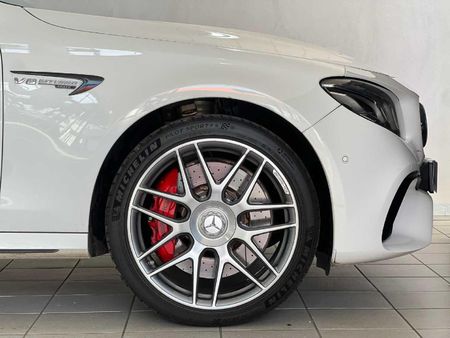 2018-Mercedes-AMG-E-Class-E63-S-AMG-4Matic_7