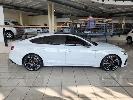 2021-Audi-A5-Sportback-20-TDI-quattro-Auto-S-Line-40-TDI_2