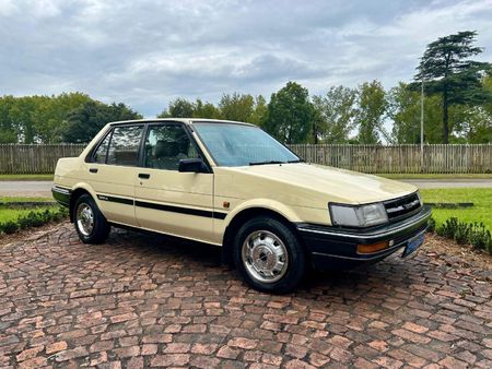 1988-Toyota-Corolla-16-GL_0