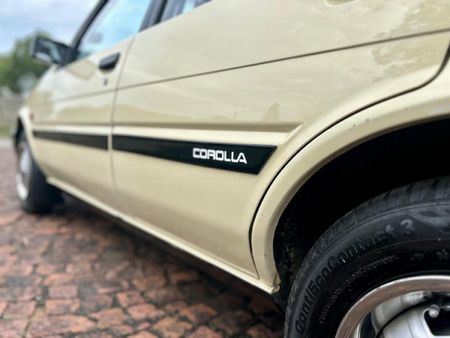1988-Toyota-Corolla-16-GL_13