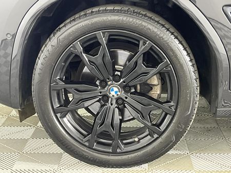 2021-BMW-X4-xDrive20d-M-Sport_4