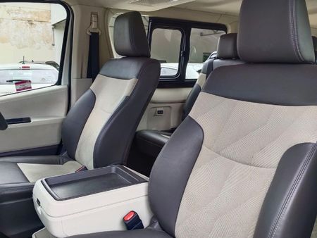2022-Toyota-Quantum-28-GL-11-seat_20