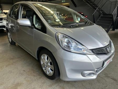 2013-Honda-Jazz-15-Elegance-Auto_1